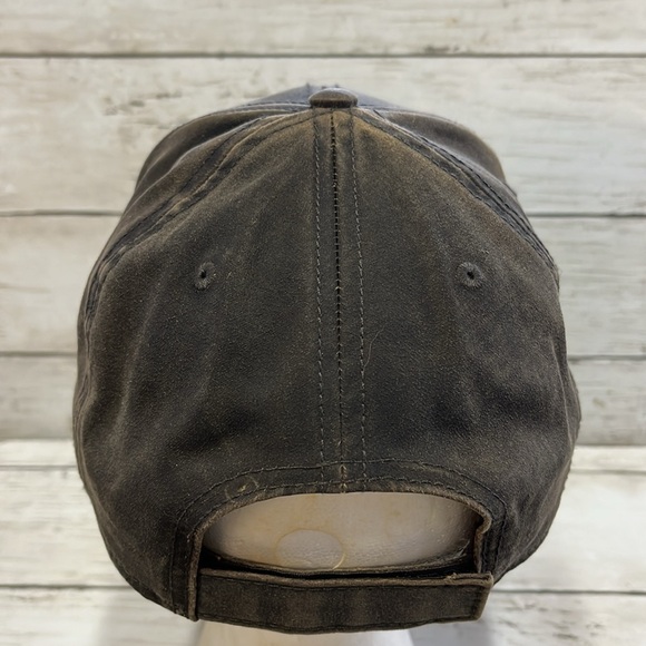 Magnolia Farms Hat Distressed Saddle. From the Silos Waco Texas - Picture 3 of 8